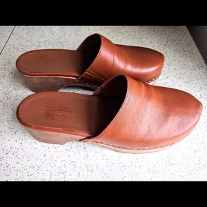 Charlotte Stone Tan Martino Clogs